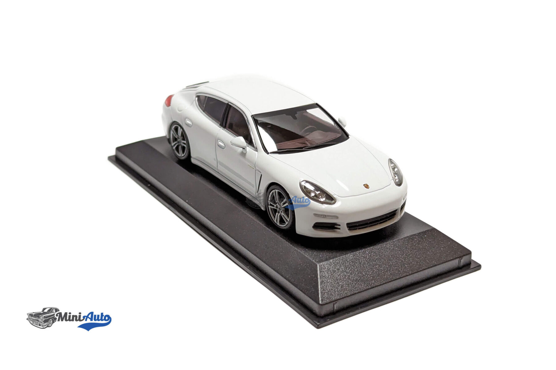 Porsche Panamera S Gen. II e-hybrid - 2014 - White - Image 4