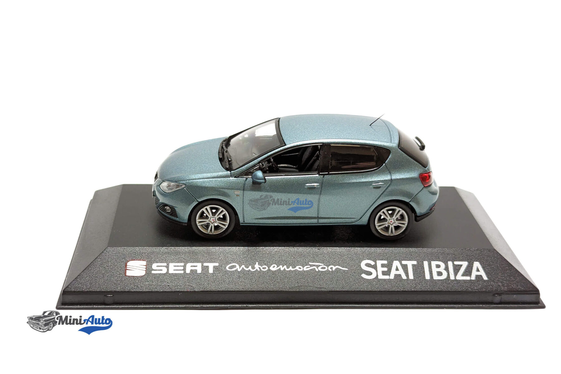 Seat Ibiza IV - 2017 - Light Blue - Image 2