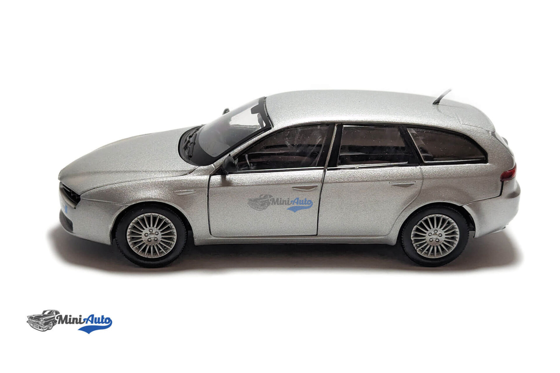 Alfa Romeo 159 Sportwagon SW - 2005 - Light Grey - Image 9