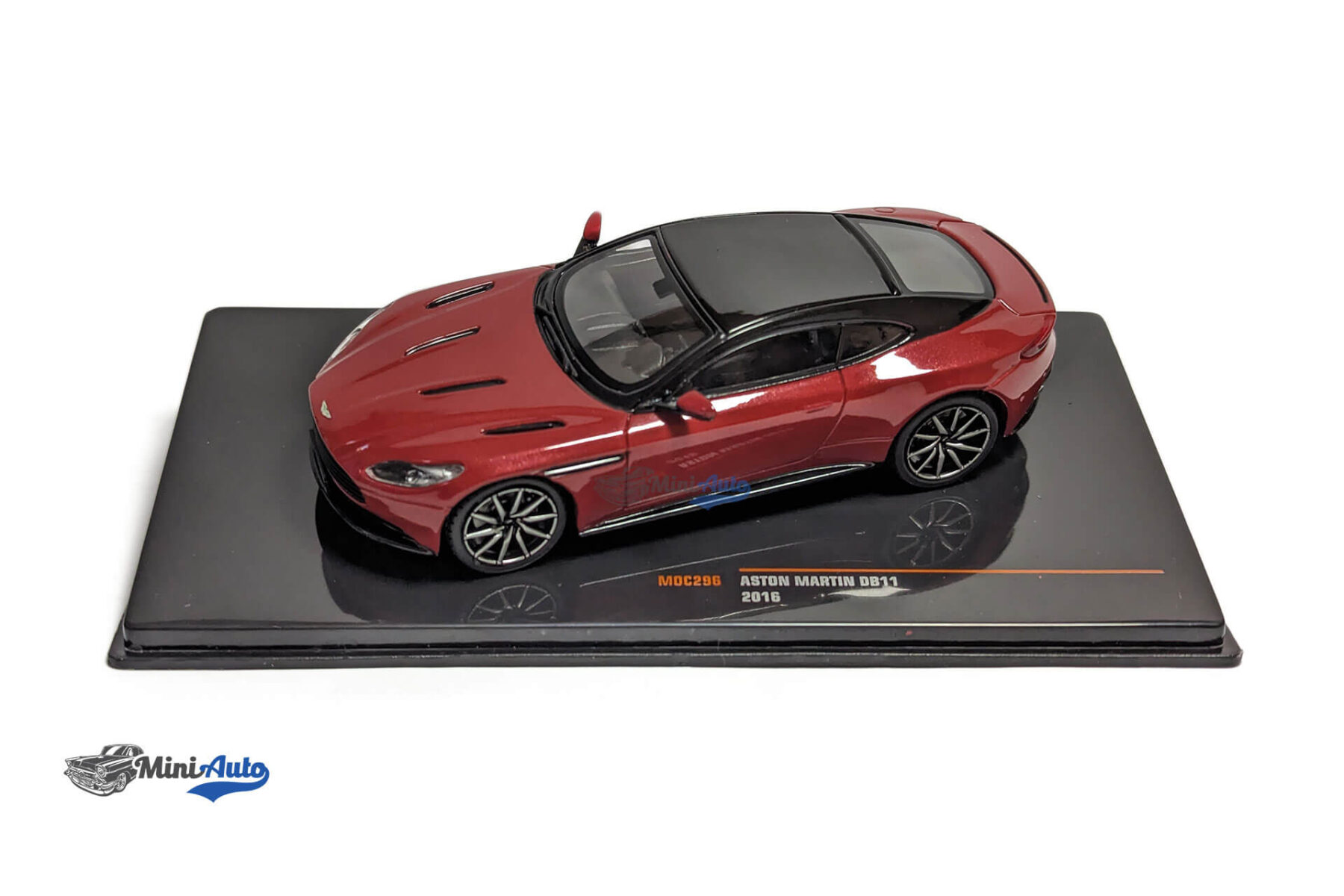 Aston Martin DB 11 - 2016 - Red - Image 2