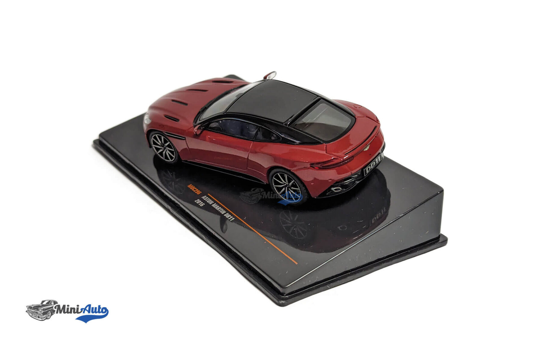 Aston Martin DB 11 - 2016 - Red - Image 6