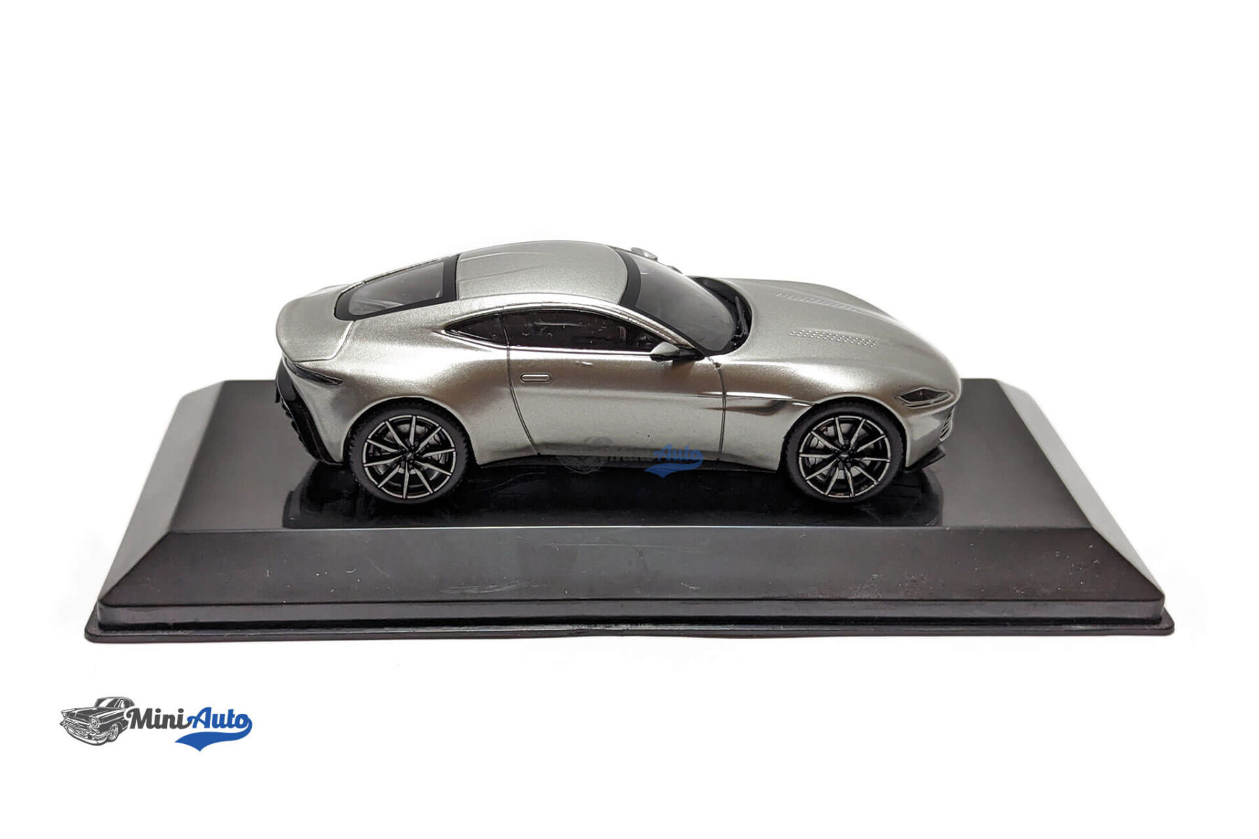 Aston Martin DB10 - 2015 - Grey - Image 5