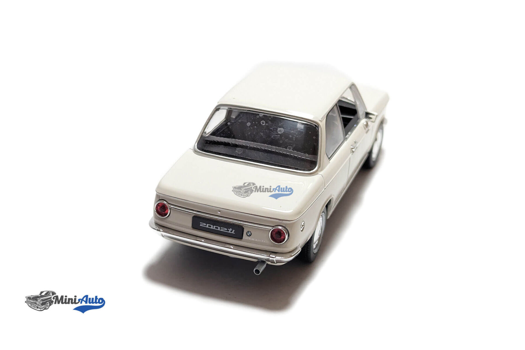 BMW 2002ti 2-Doors - 1966 - White - Image 11