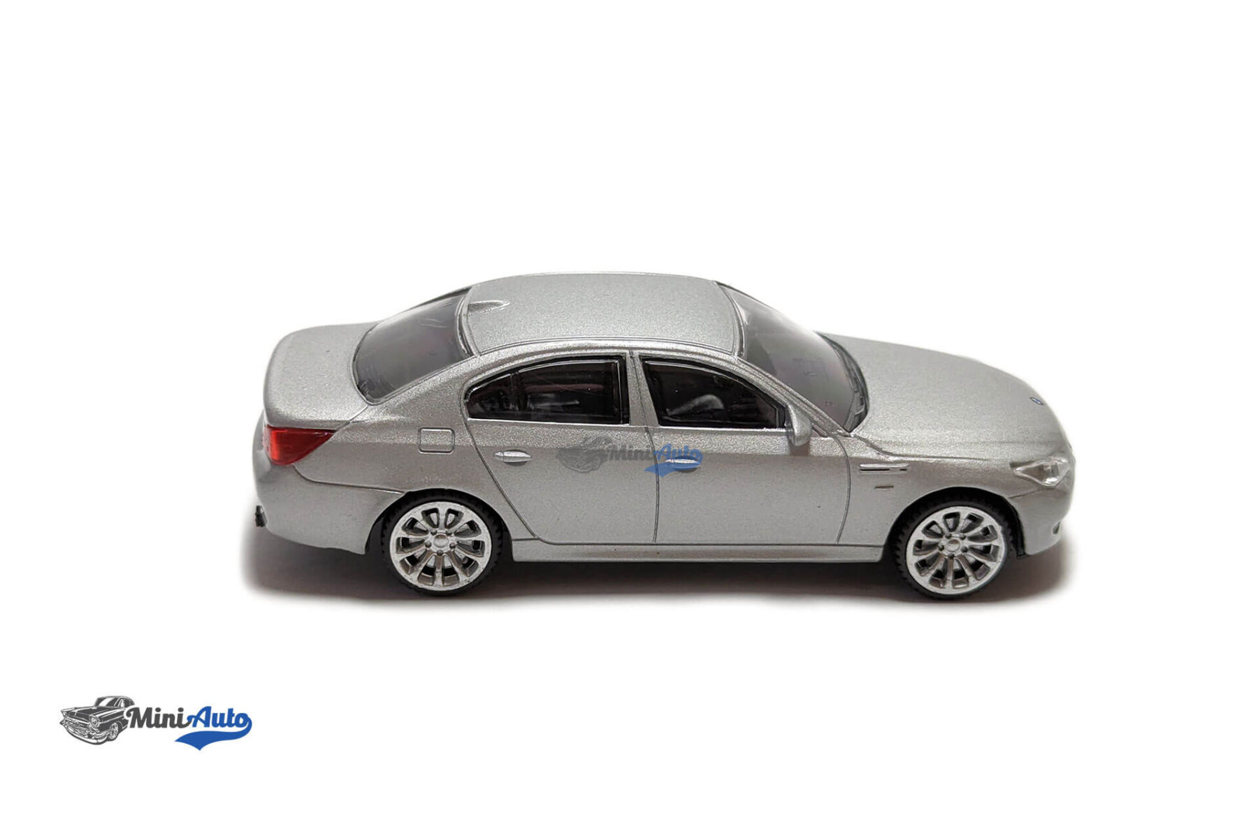 BMW 5-Series M5 (E60) - 2005 - Grey - Image 5