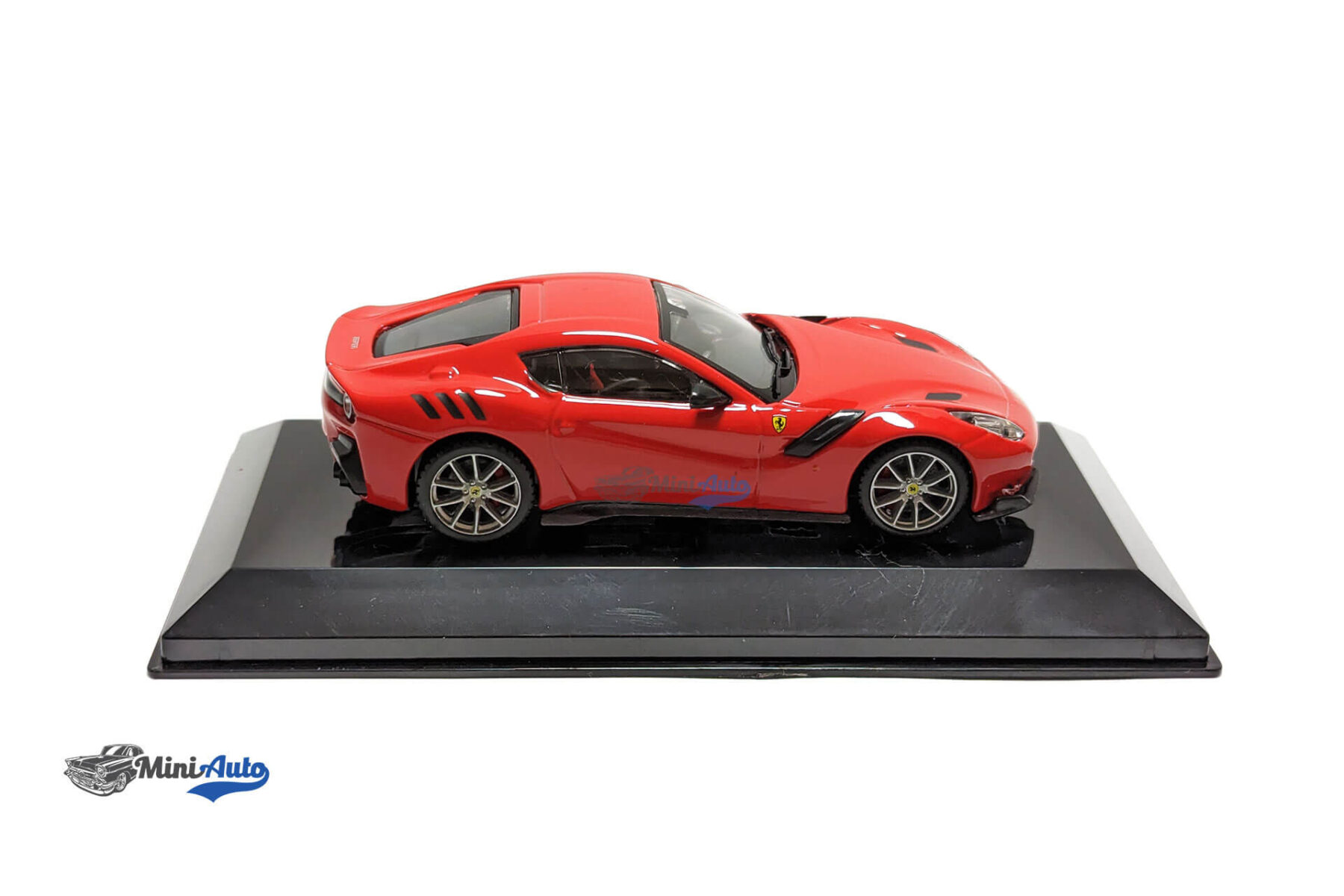 Ferrari F12tdf - 2015 - Red - Image 5