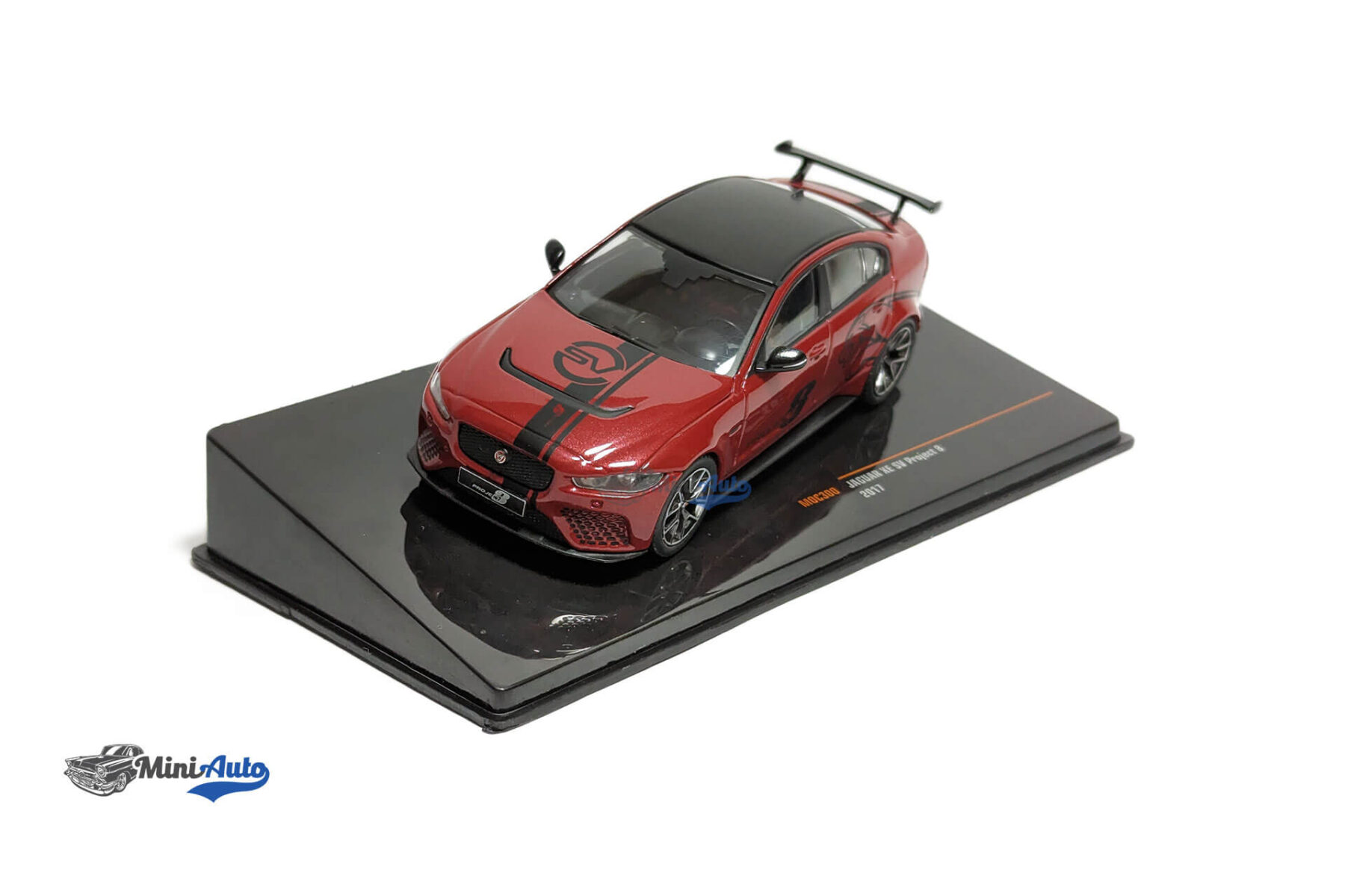 Jaguar-XE-SV-Project-8---2017---Red_1 Jaguar XE SV Project 8 - 2017 - Red - Image 1