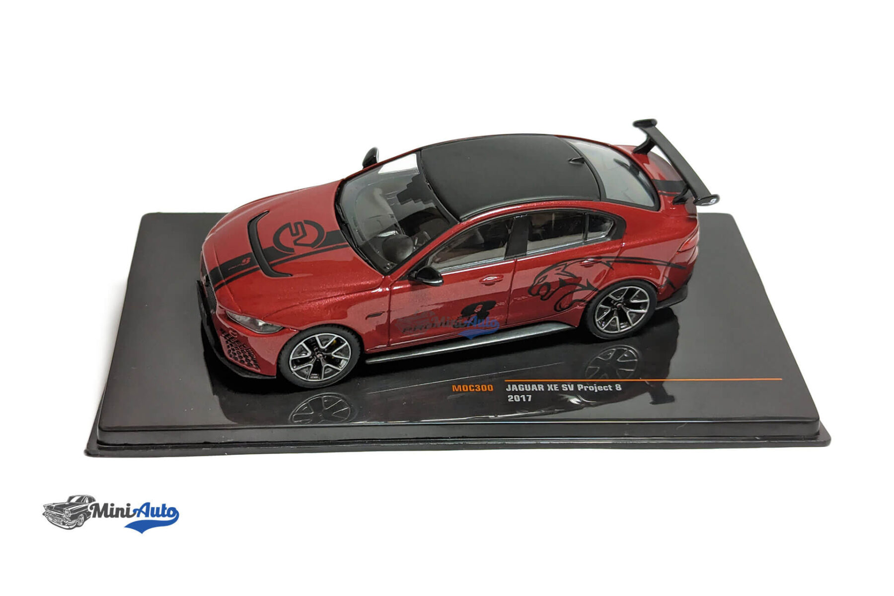 Jaguar-XE-SV-Project-8---2017---Red_4 Jaguar XE SV Project 8 - 2017 - Red - Image 2