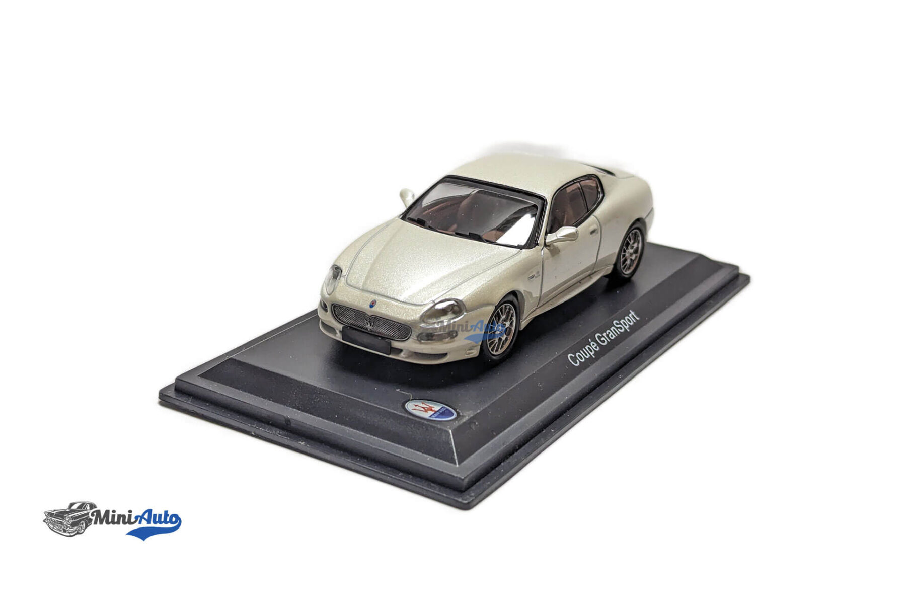 Maserati Coupe GranSport - 2004 - White - Image 3