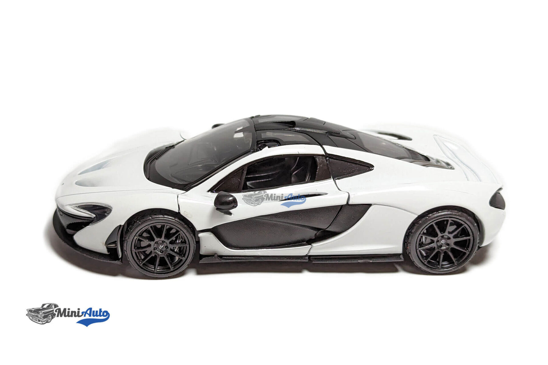 McLaren P1 - 2012 - White - Image 10