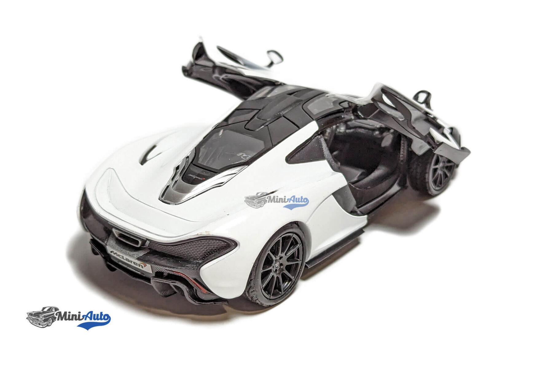McLaren P1 - 2012 - White - Image 4