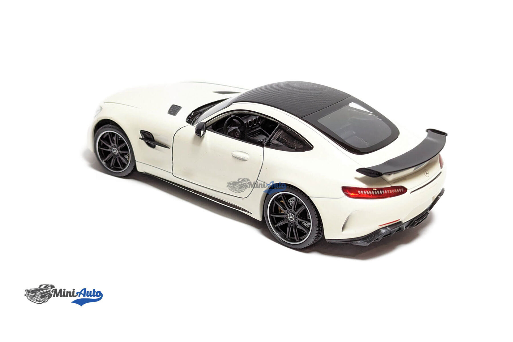 Mercedes-Benz GT-R AMG V8 Biturbo - 2017 - Beige - Image 10