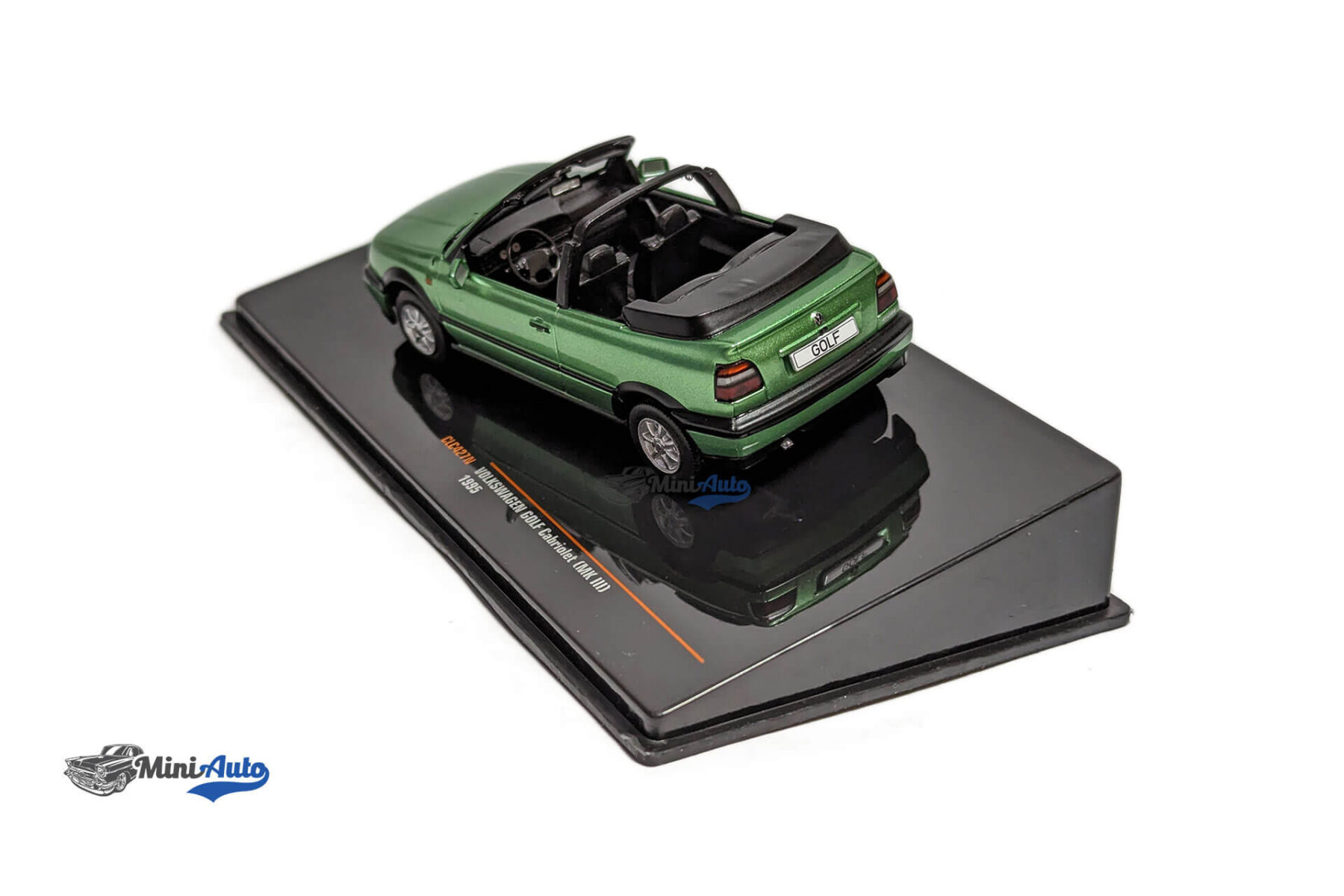 VW Golf III Cabriolet - 1995 - Green - Image 6