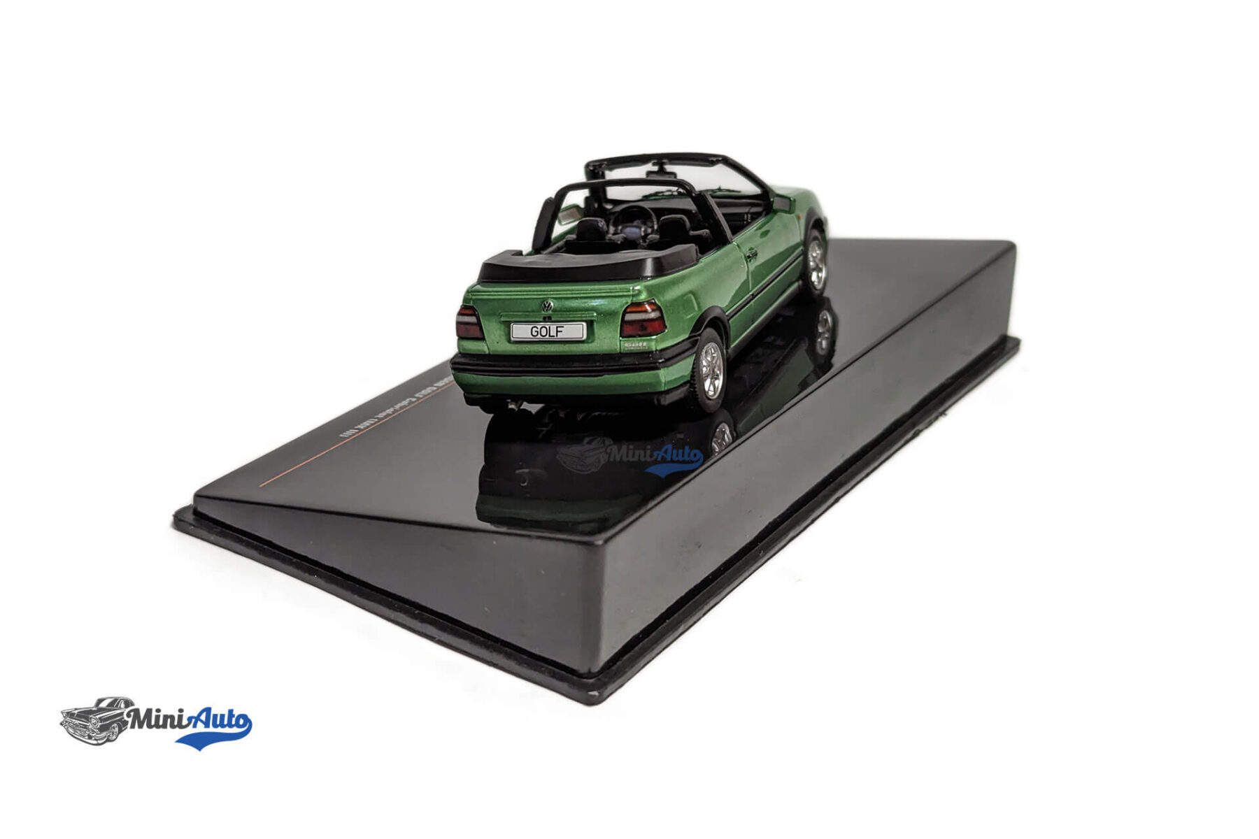 VW Golf III Cabriolet - 1995 - Green - Image 7