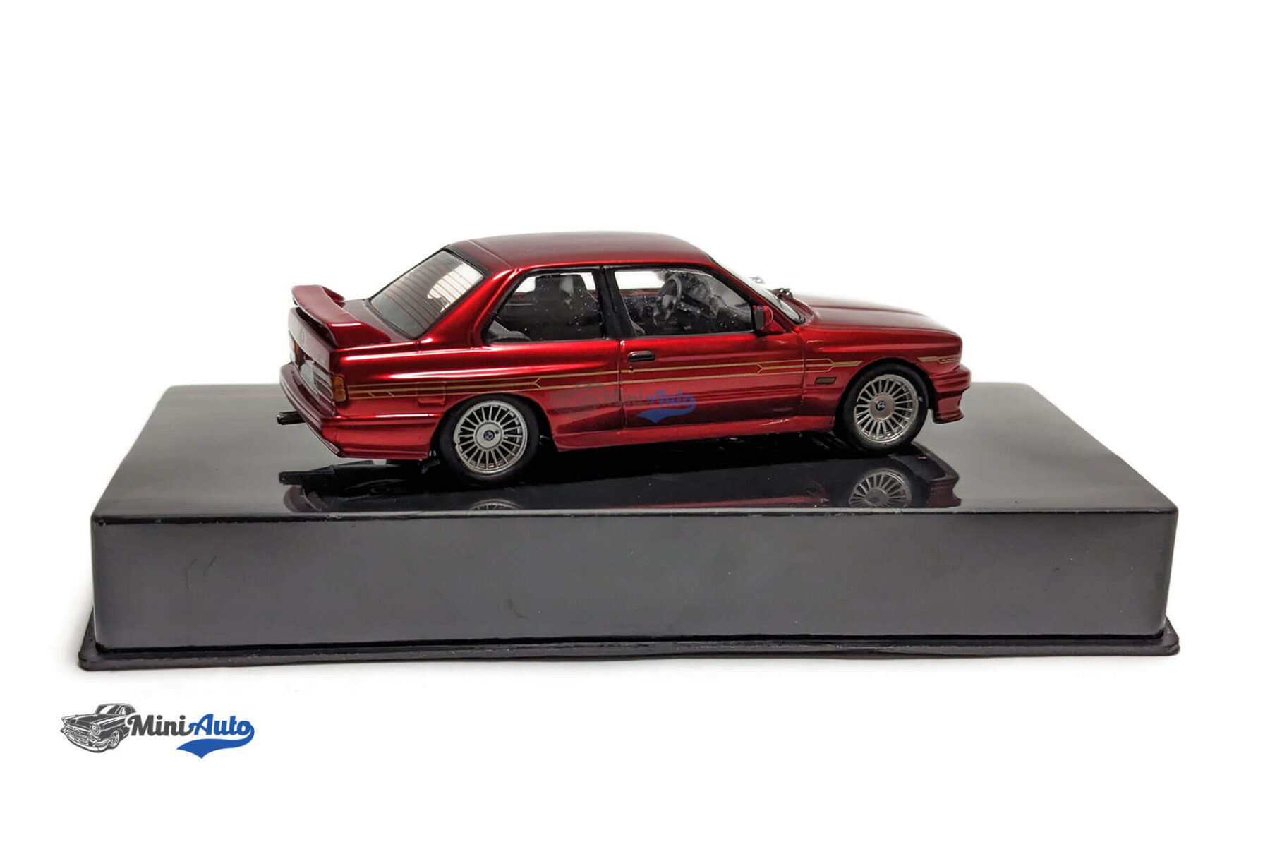 BMW Alpina B6 3.5S - 1989 - Red - Image 3