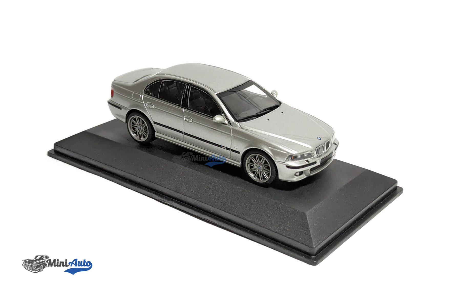 BMW M5 E39 - 2003 - Silver - Image 5
