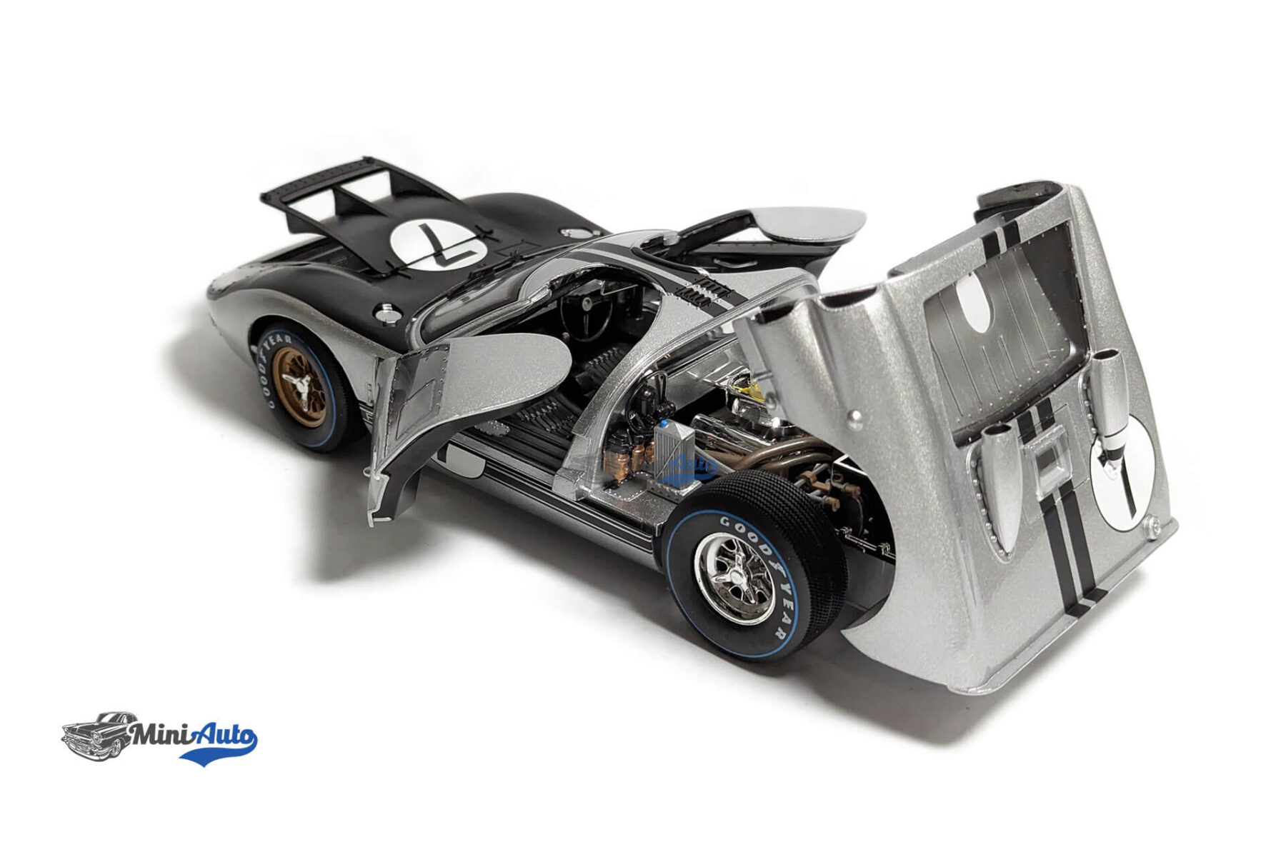 Ford GT40 MK II #7 24h LeMans Hill - 1966 - Silver - Image 5