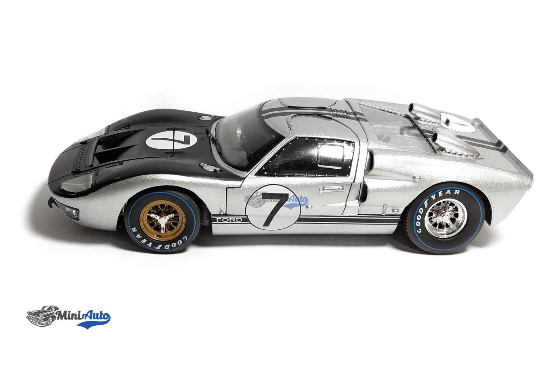 Ford GT40 MK II #7 24h LeMans Hill - 1966 - Silver - Image 9