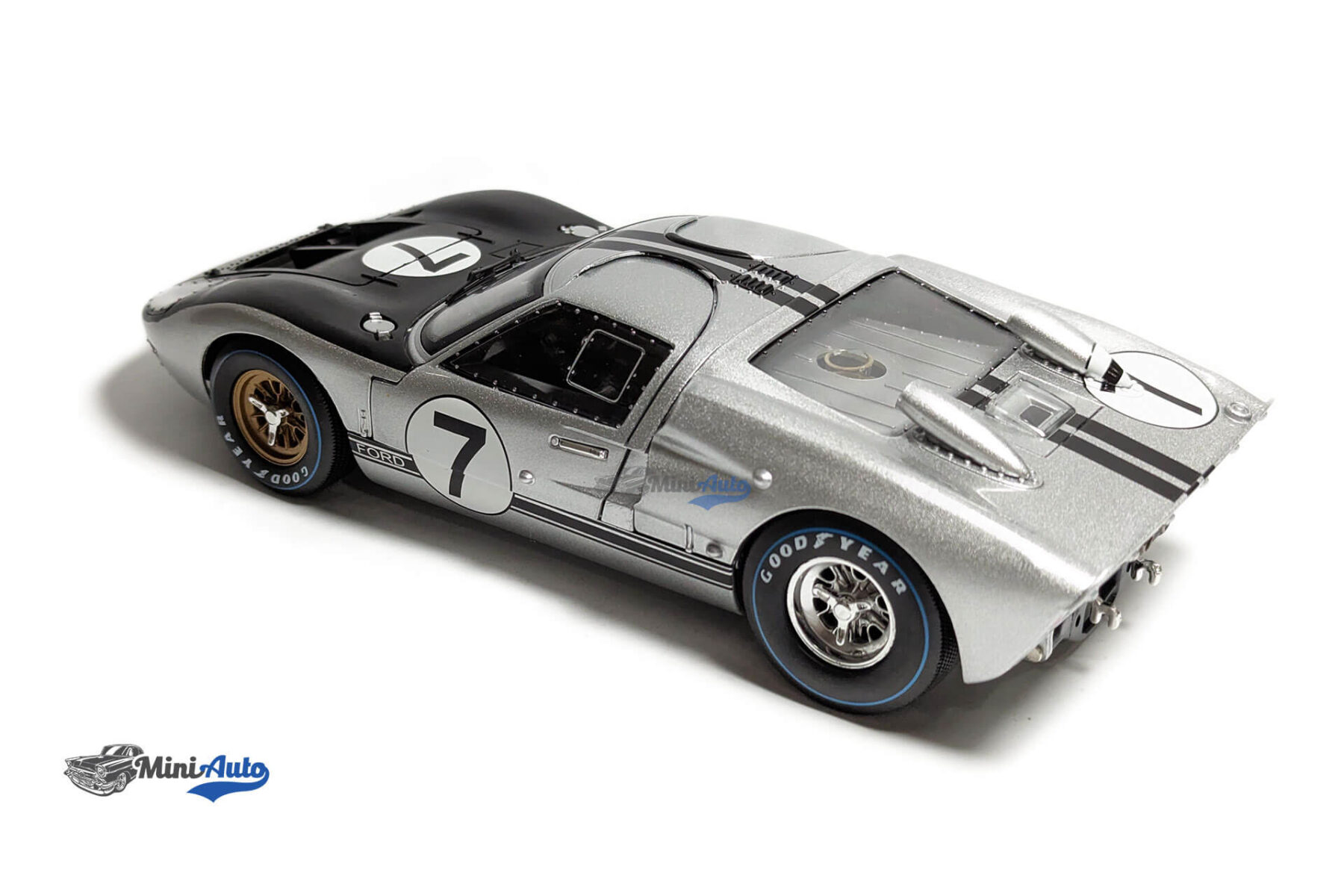 Ford GT40 MK II #7 24h LeMans Hill - 1966 - Silver - Image 8