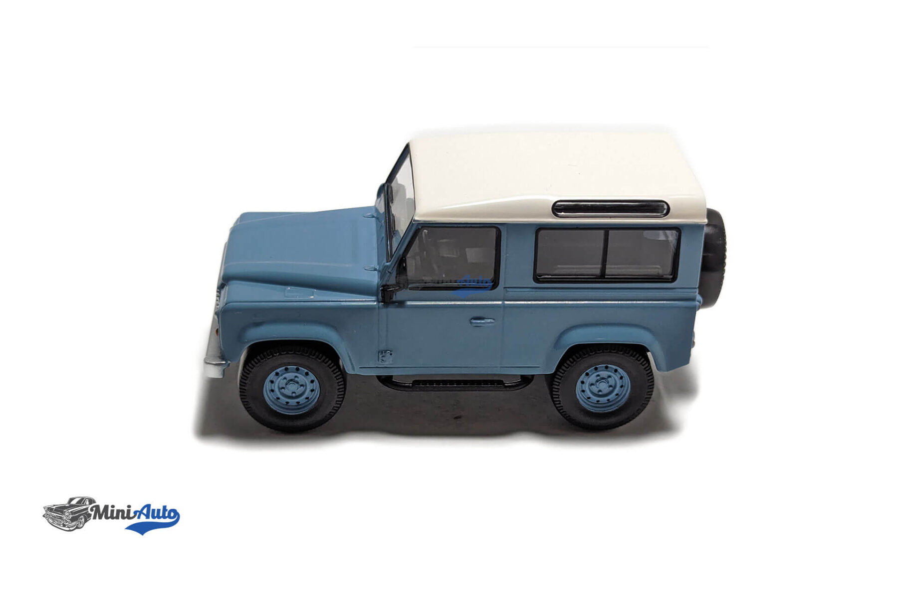 Land Rover Defender - 1995 – Blue - Image 2
