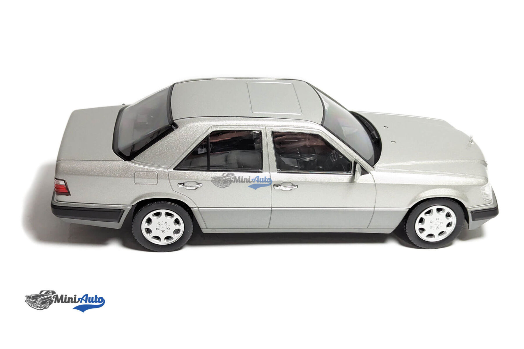 Mercedes-Benz-E-Klasse-(W124)---1989---Silver_3 Mercedes-Benz E-Klasse (W124) - 1989 - Silver - Image 3