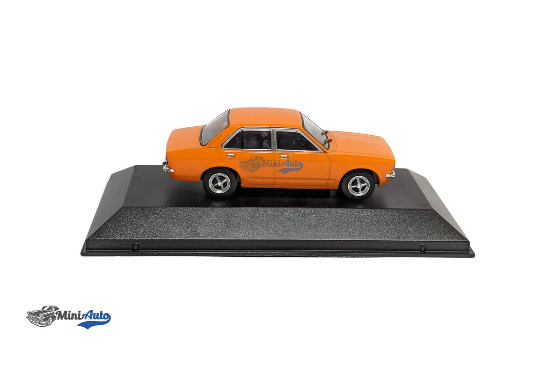 Opel-Kadett-D---1983---Orange_3 Opel Kadett K 180 - 1974 - Orange - Image 3