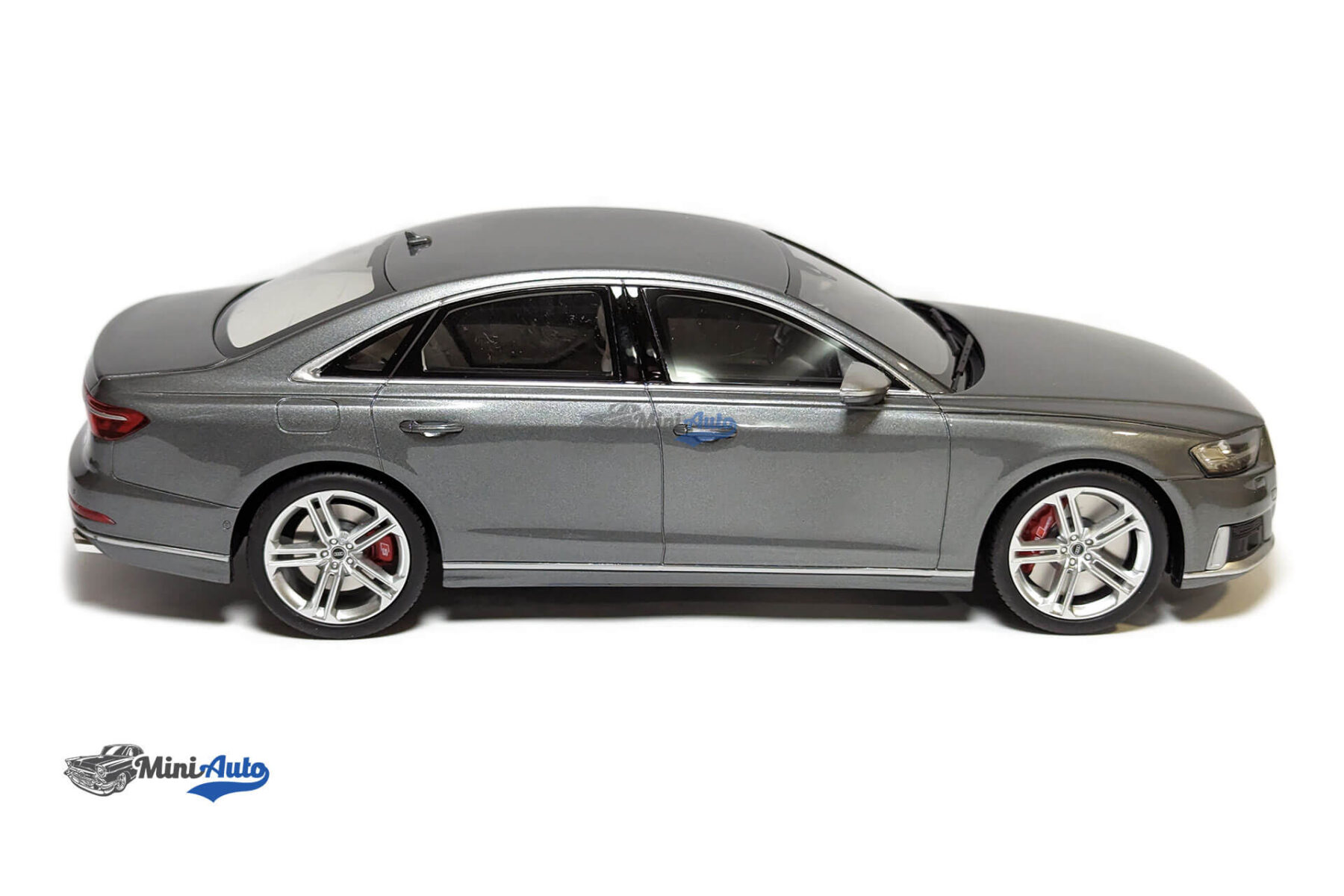 Audi S8 - 2020 - Grey - Image 3