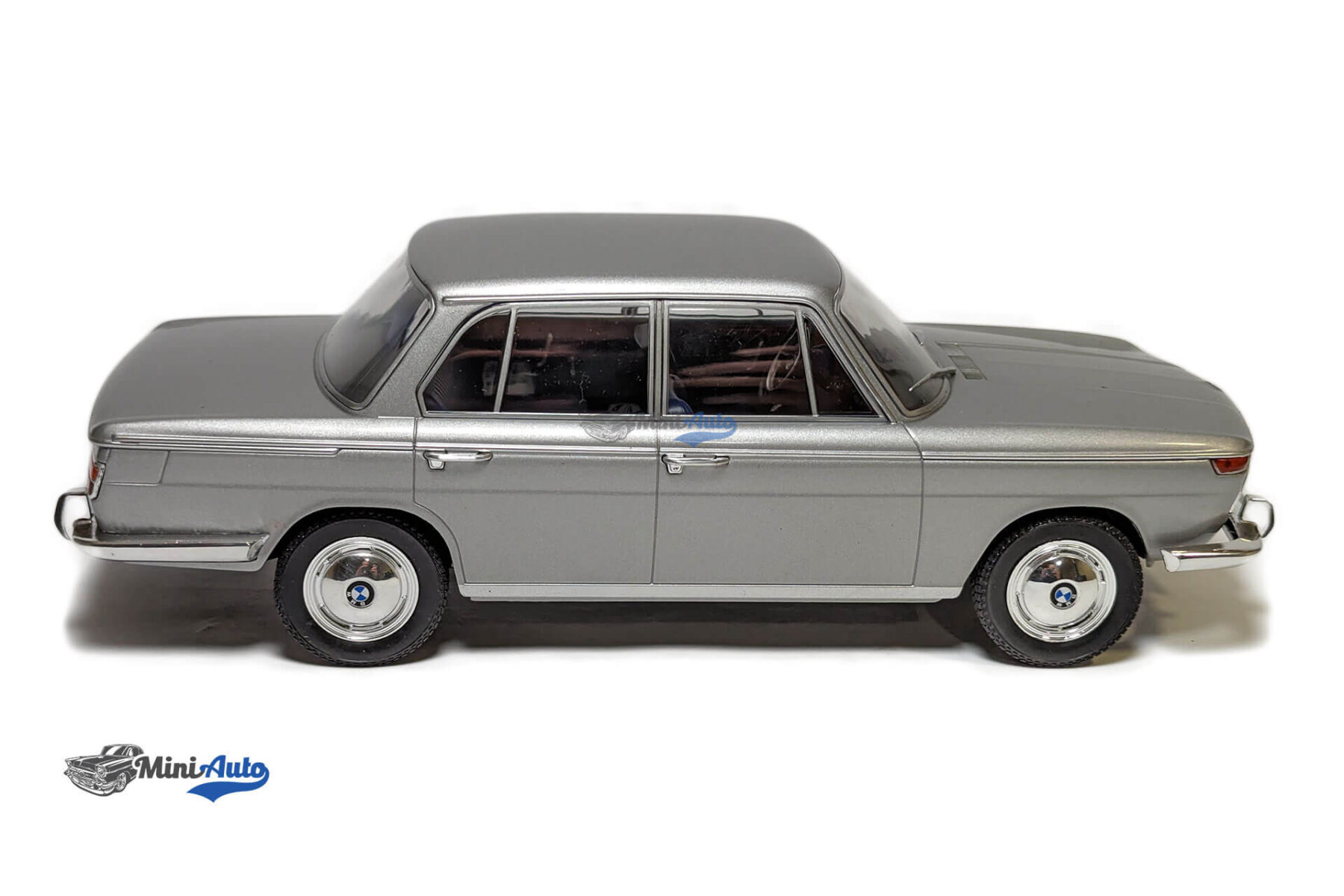 BMW 2000 (Type 121) - 1966 - Silver - Image 3