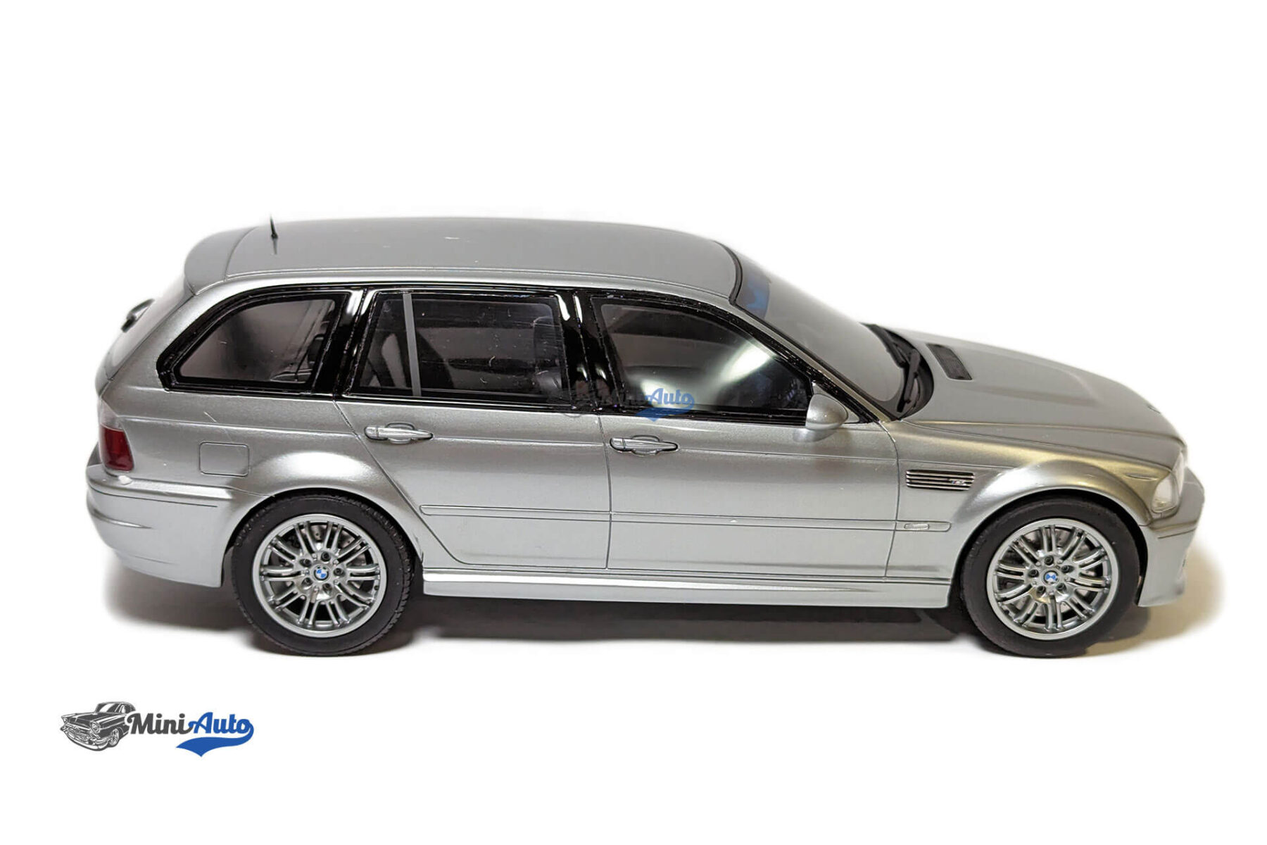 BMW-E46-Touring-M3-Concept---2000---Silver_3 BMW E46 Touring M3 Concept - 2000 - Silver - Image 3