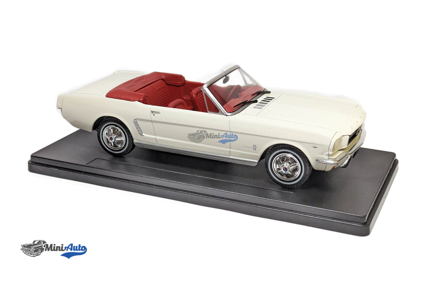 Ford Mustang Convertible - 1965 - White - Image 5