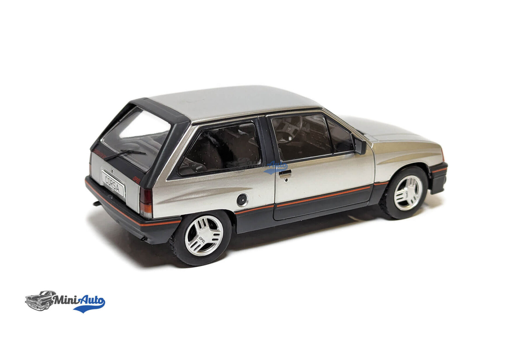 Opel Corsa A SR - Silver - 1985 - Image 11