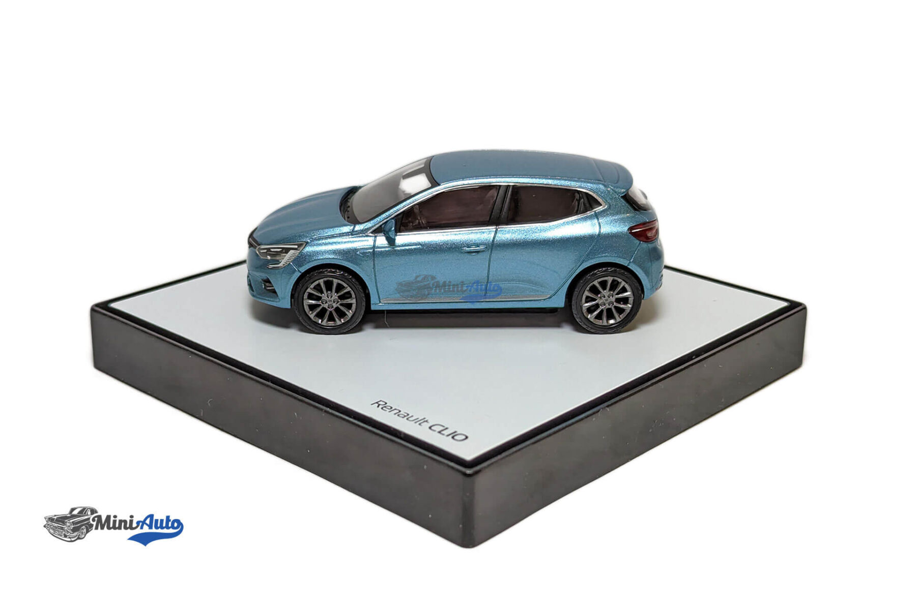 Renault Clio V - 2019 - Blue - Image 2