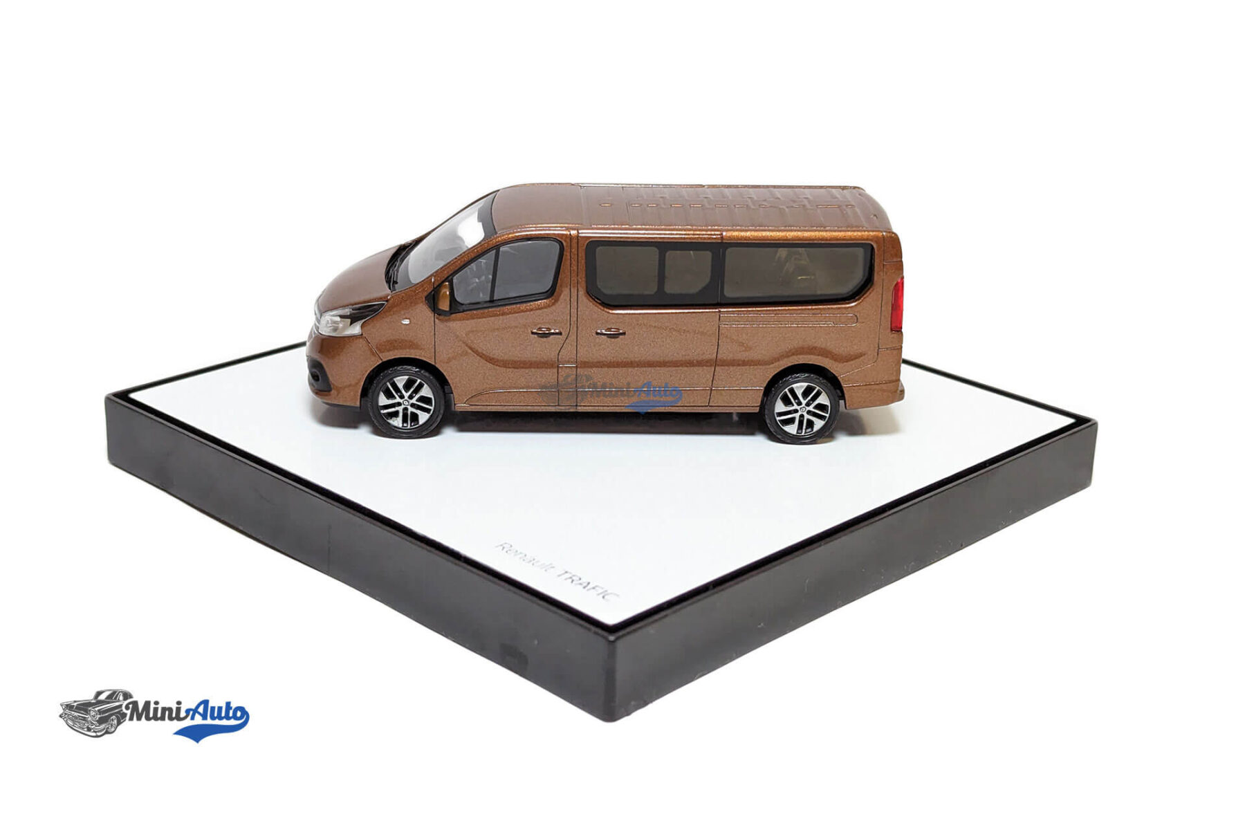 Renault-VP-Trafic-III---Brown_4 Renault VP Trafic III - 2015 - Brown - Image 2