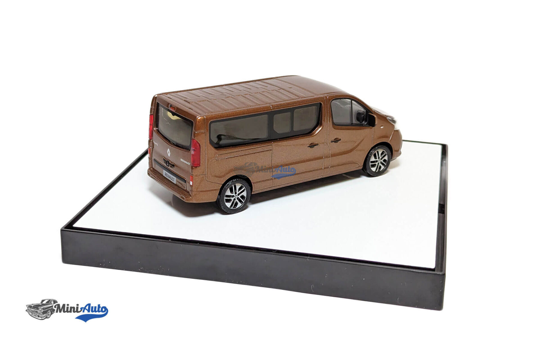 Renault-VP-Trafic-III---Brown_6 Renault VP Trafic III - 2015 - Brown - Image 7