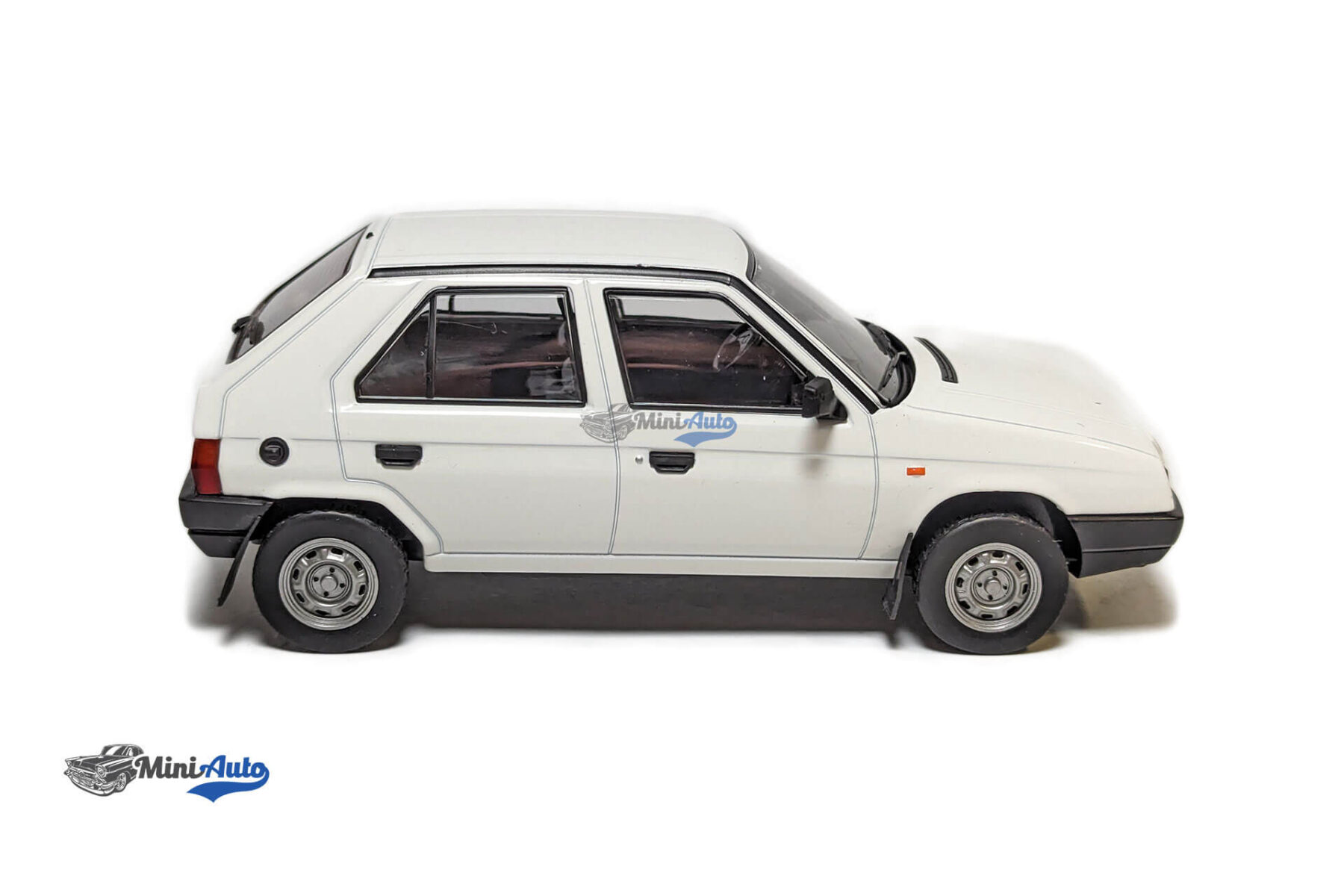 Skoda Favorit - 1989 - White - Image 3