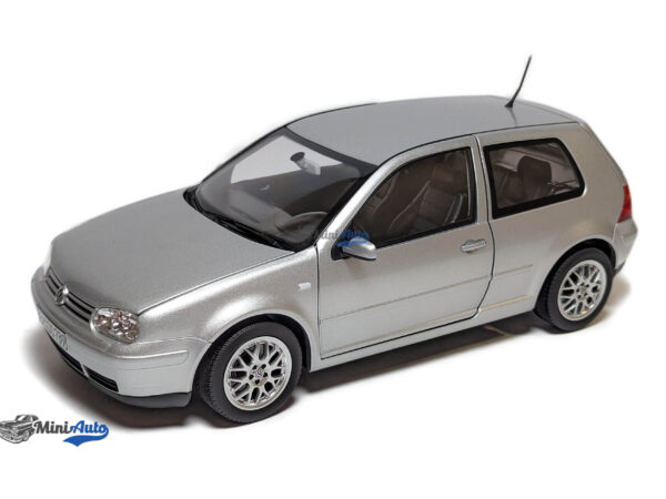 Volkswagen IV Golf GTI - 2002 - Silver