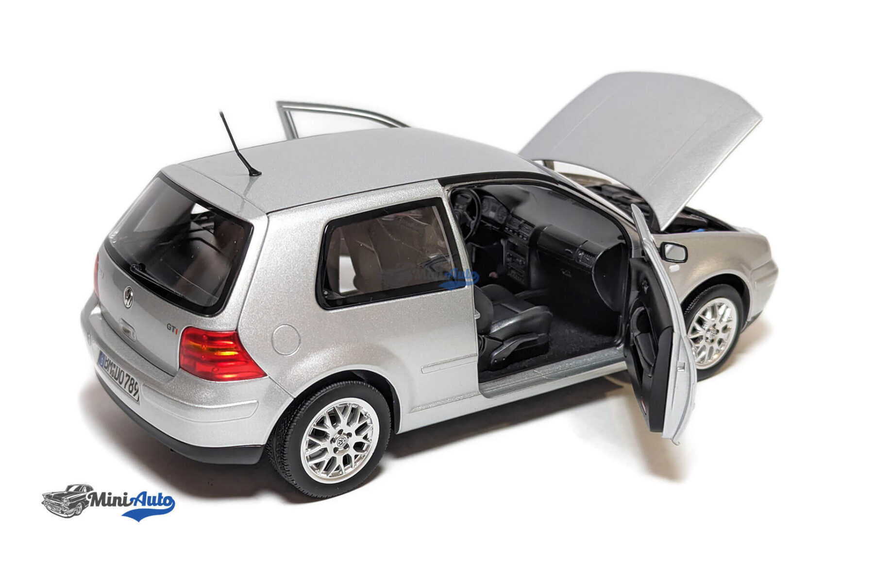 Volkswagen IV Golf GTI - 2002 - Silver - Image 5