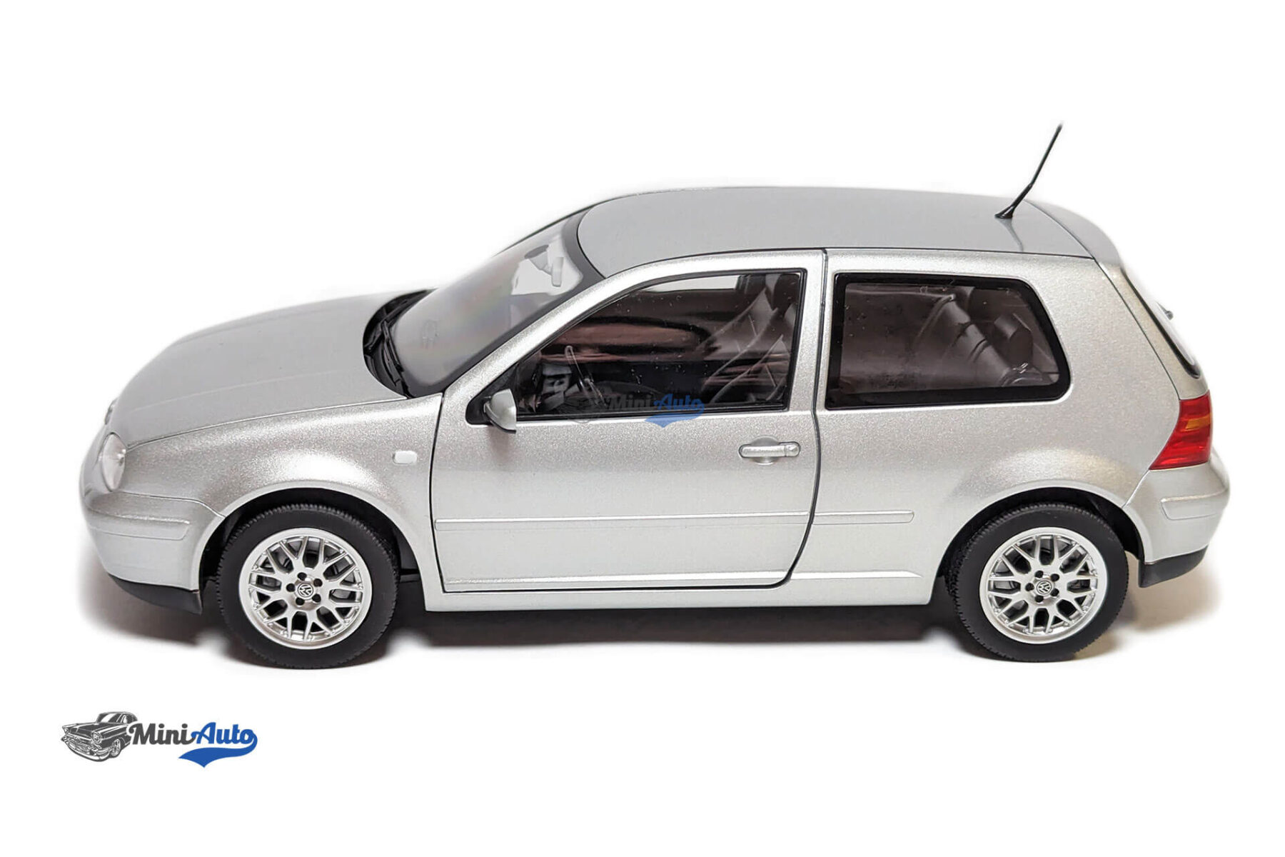 Volkswagen IV Golf GTI - 2002 - Silver - Image 6