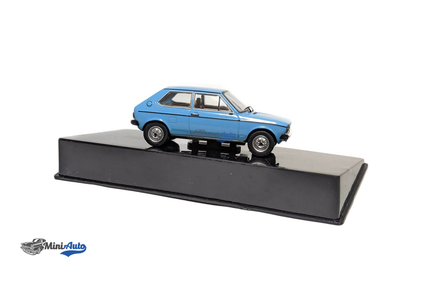 Volkswagen-Polo-I---1975---Light-Blue_2 Volkswagen Polo I - 1975 - Light Blue - Image 5