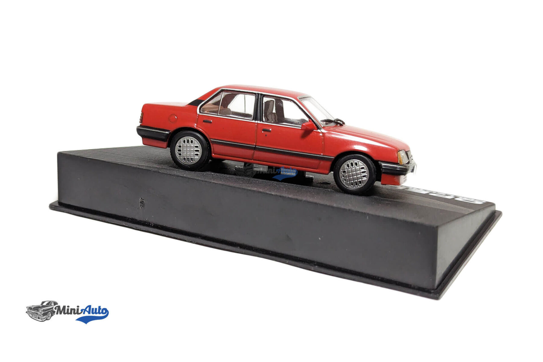 Chevrolet Opel Monza - 1982 - Red - Image 5