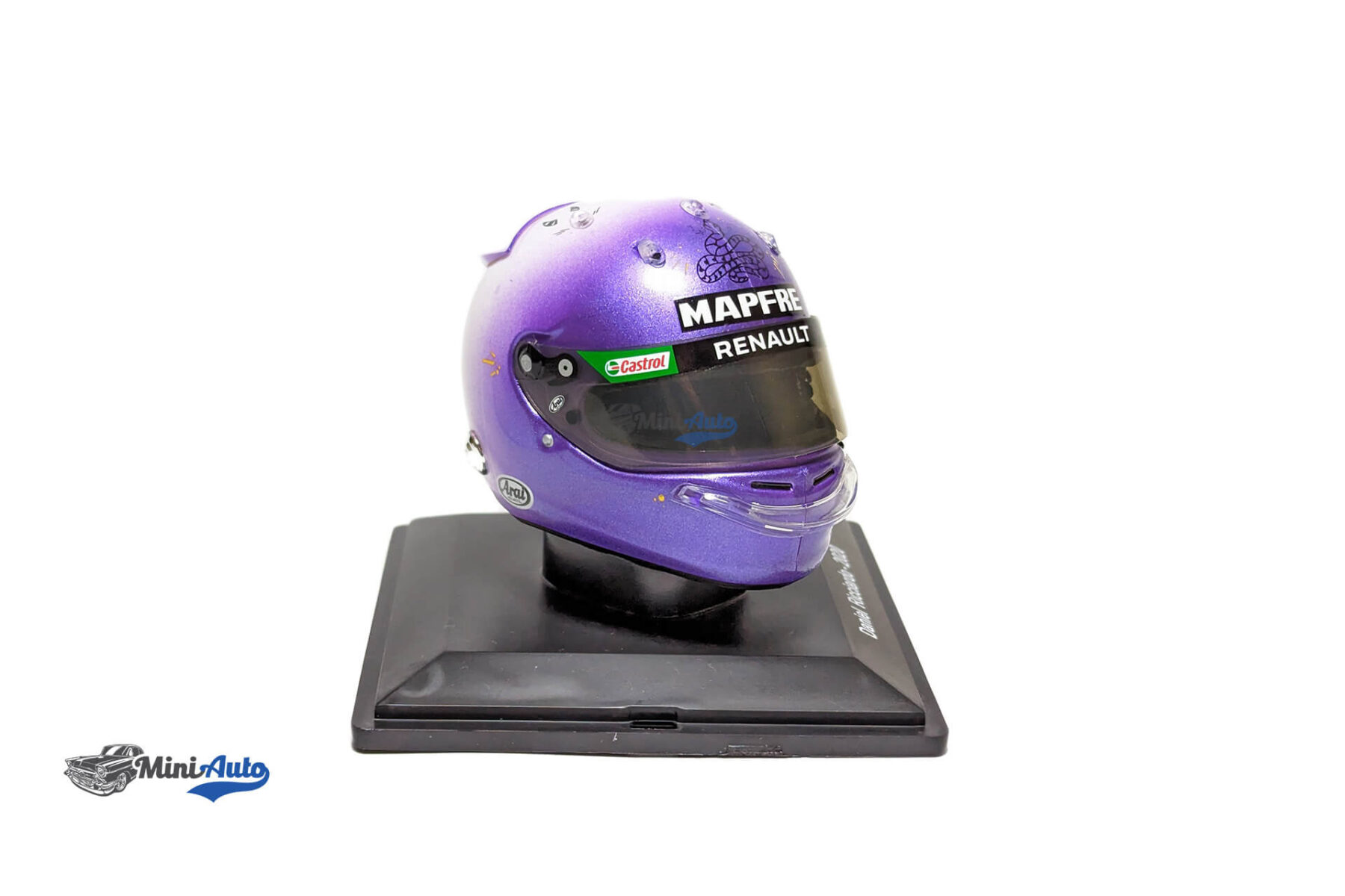 Daniel Ricciardo #3 Renault DP World Formula 1 1:5 - 2020 - Image 3