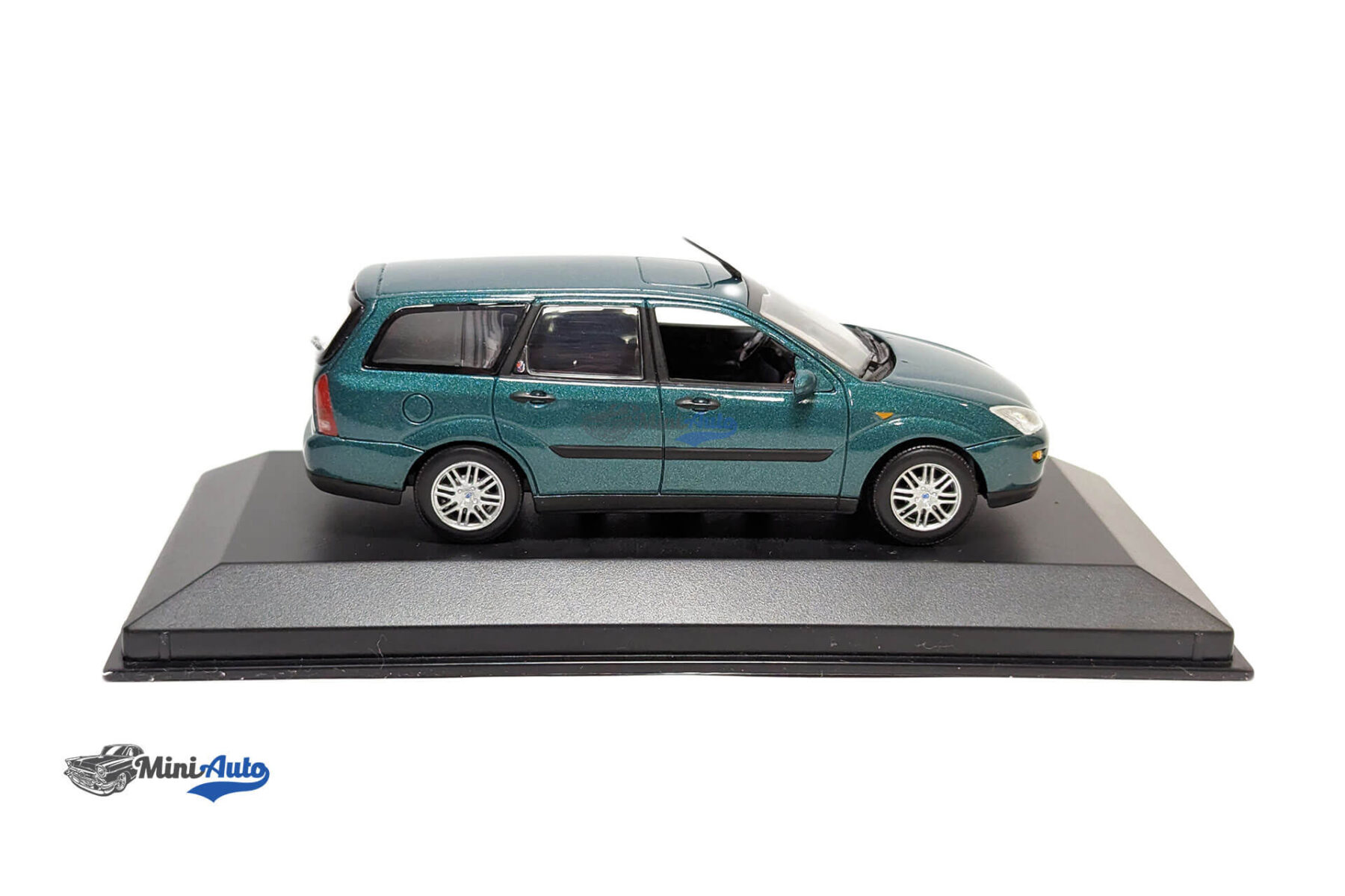 Ford Focus Kombi - 2001 - Green - Image 3