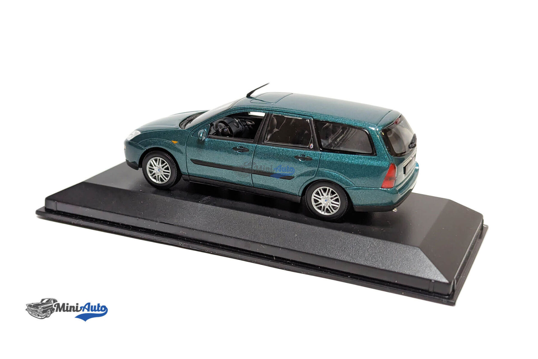 Ford Focus Kombi - 2001 - Green - Image 6