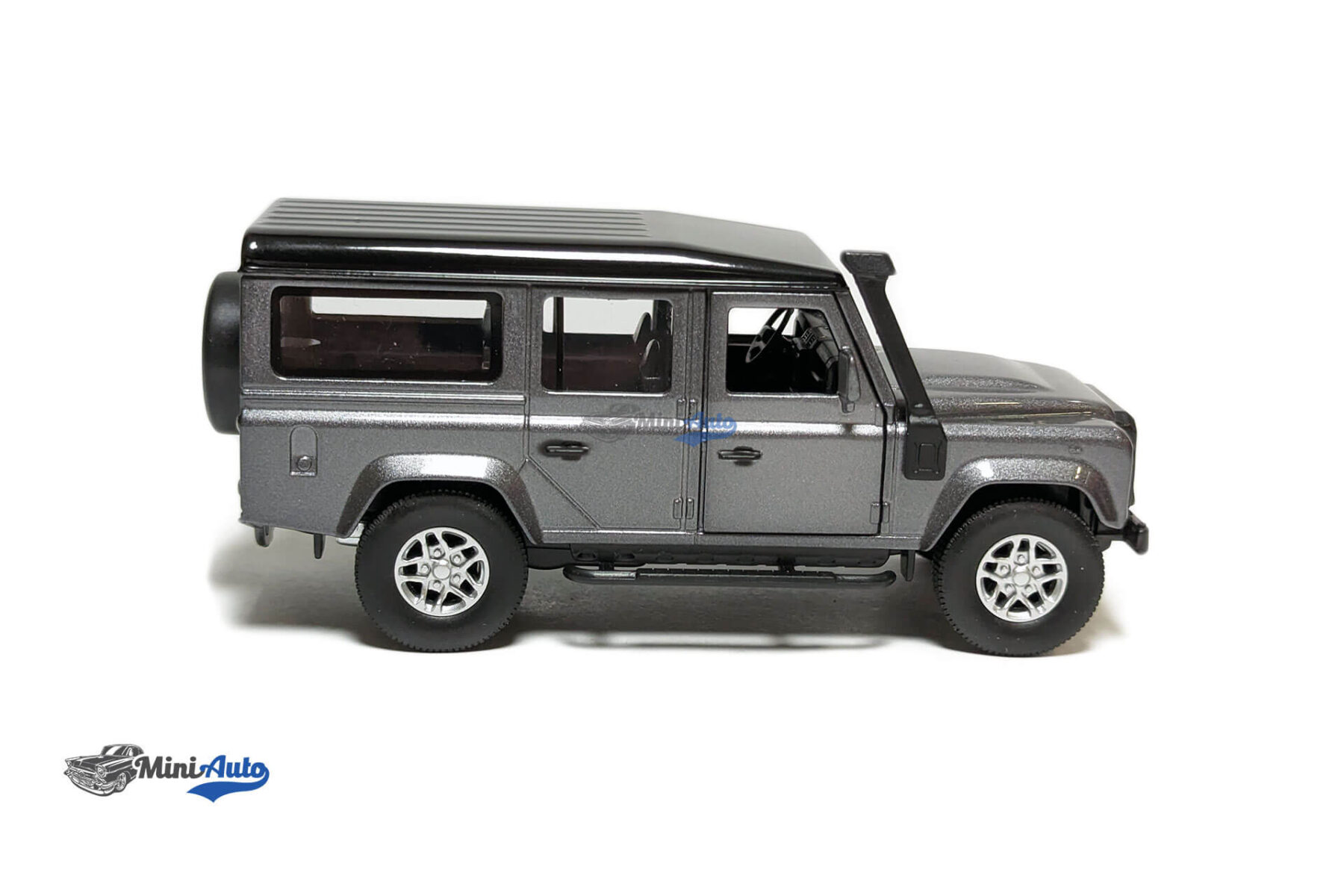 Land Rover Defender - 2012 - Grey (1:36) - Image 10