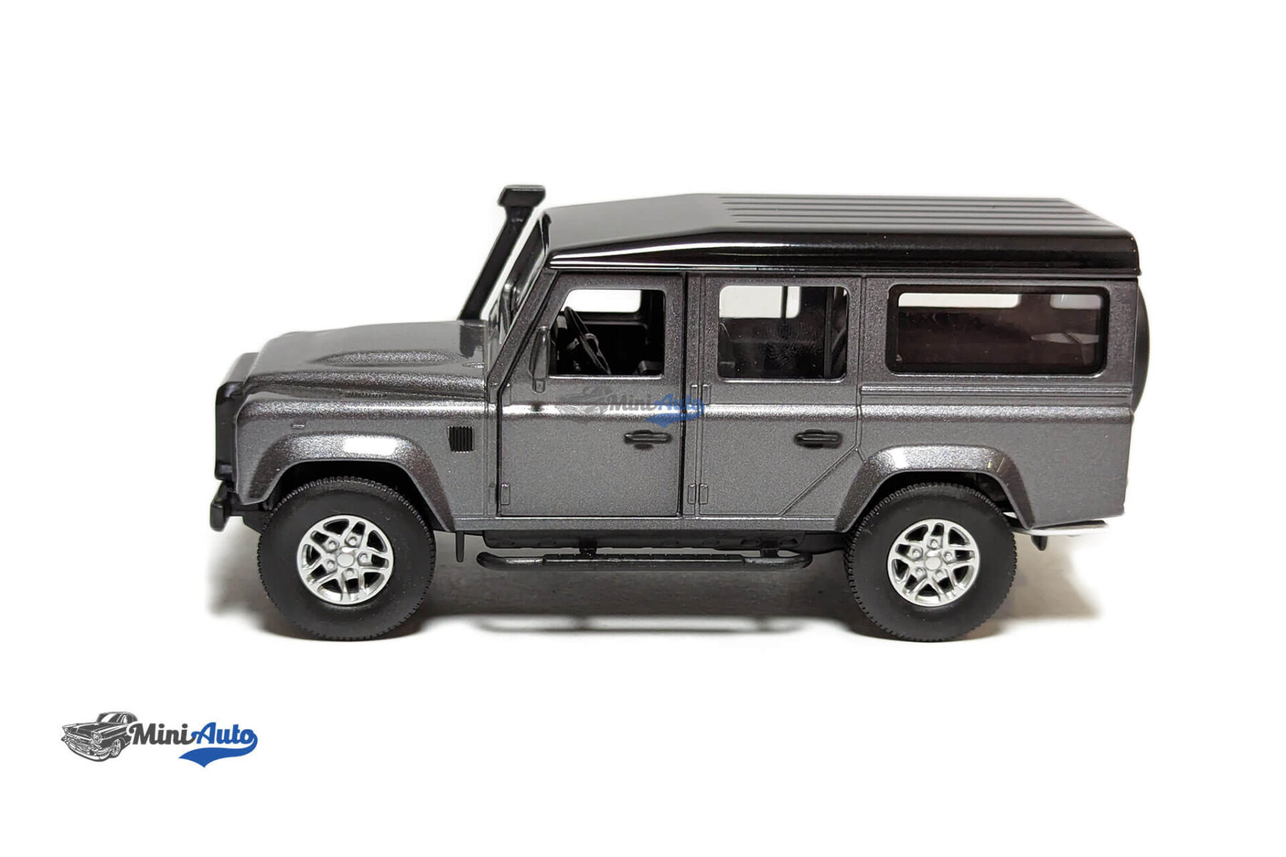 Land Rover Defender - 2012 - Grey (1:36) - Image 11
