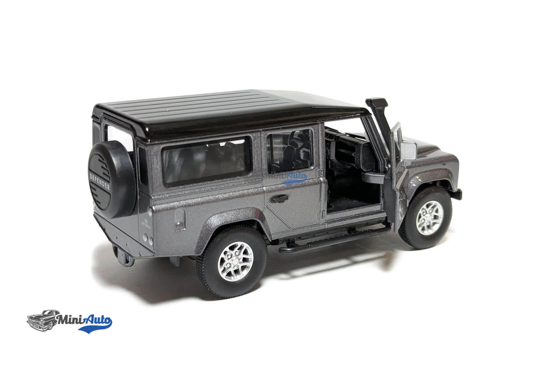 Land Rover Defender - 2012 - Grey (1:36) - Image 4