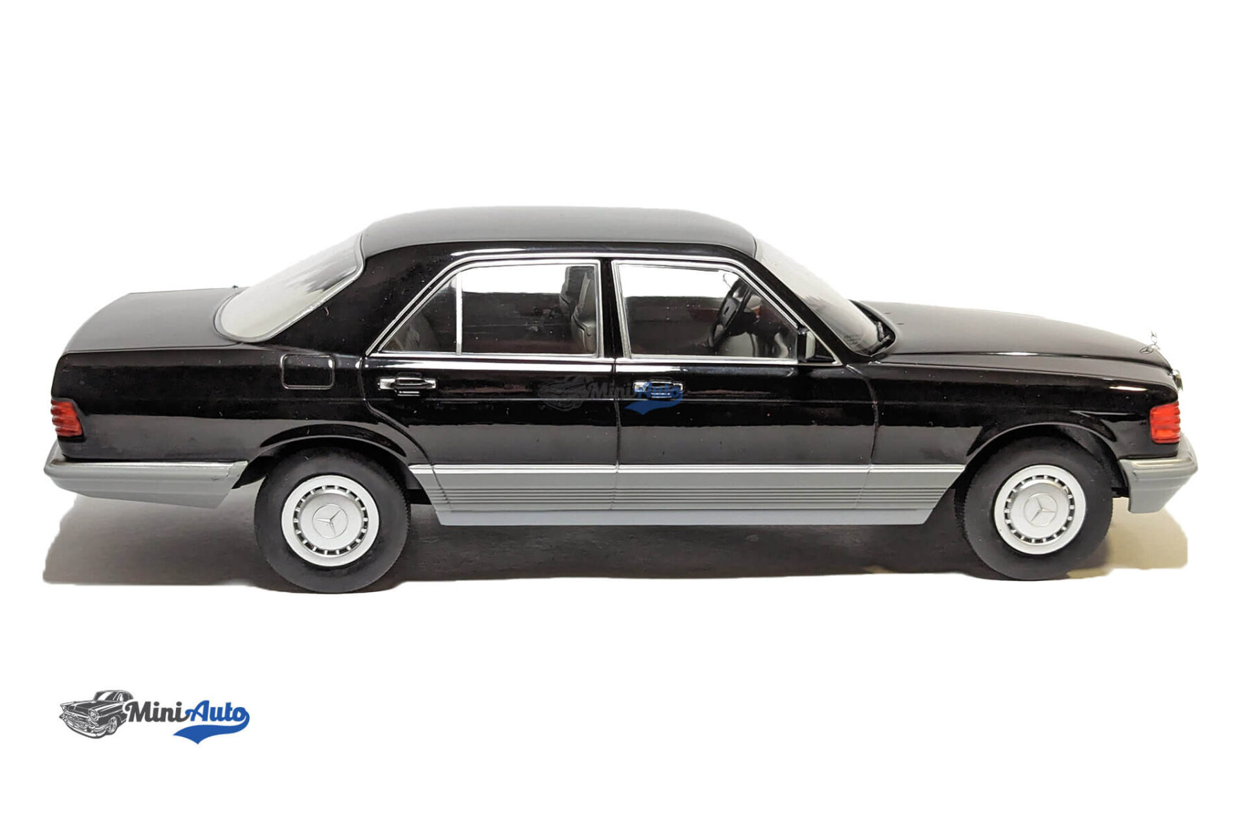 Mercedes S-Class (W126) - 1979 - Black - Image 3