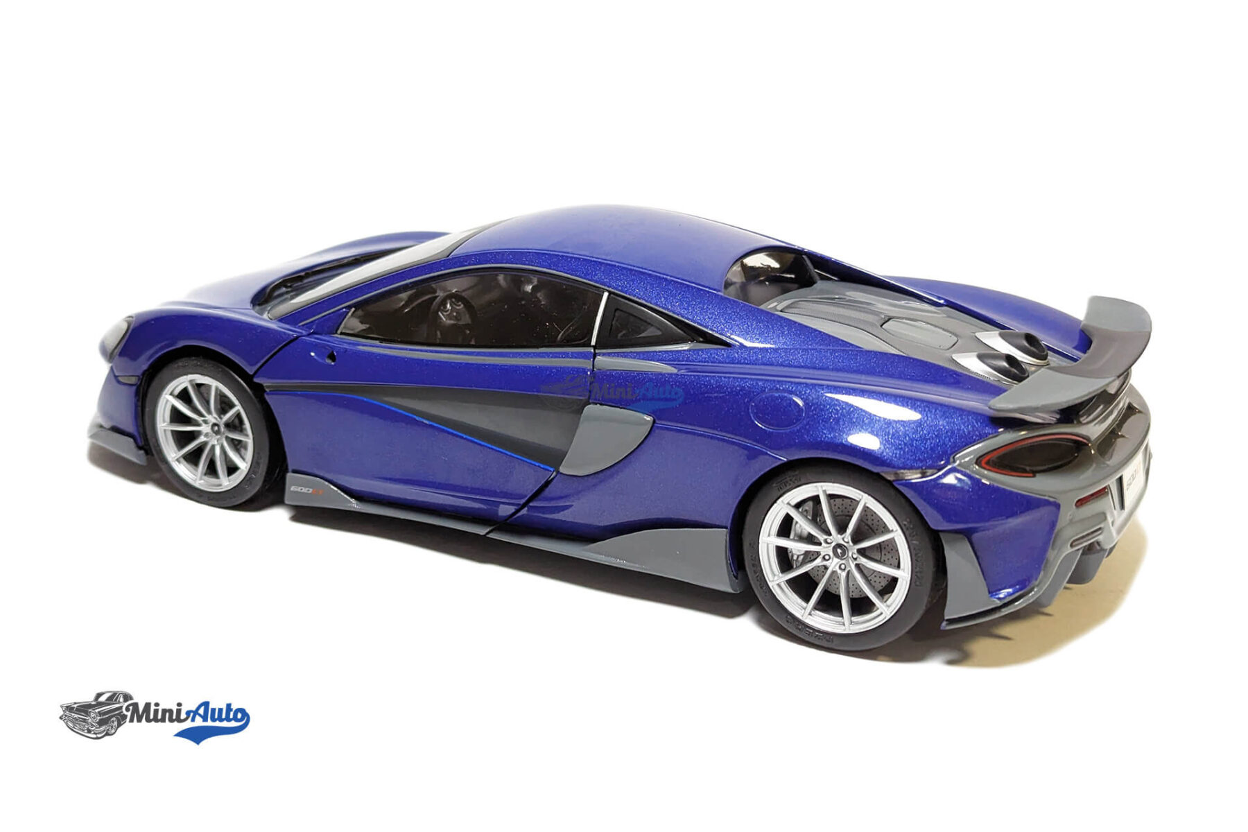 McLaren 600LT Coupe - 2018 - Purple - Image 7