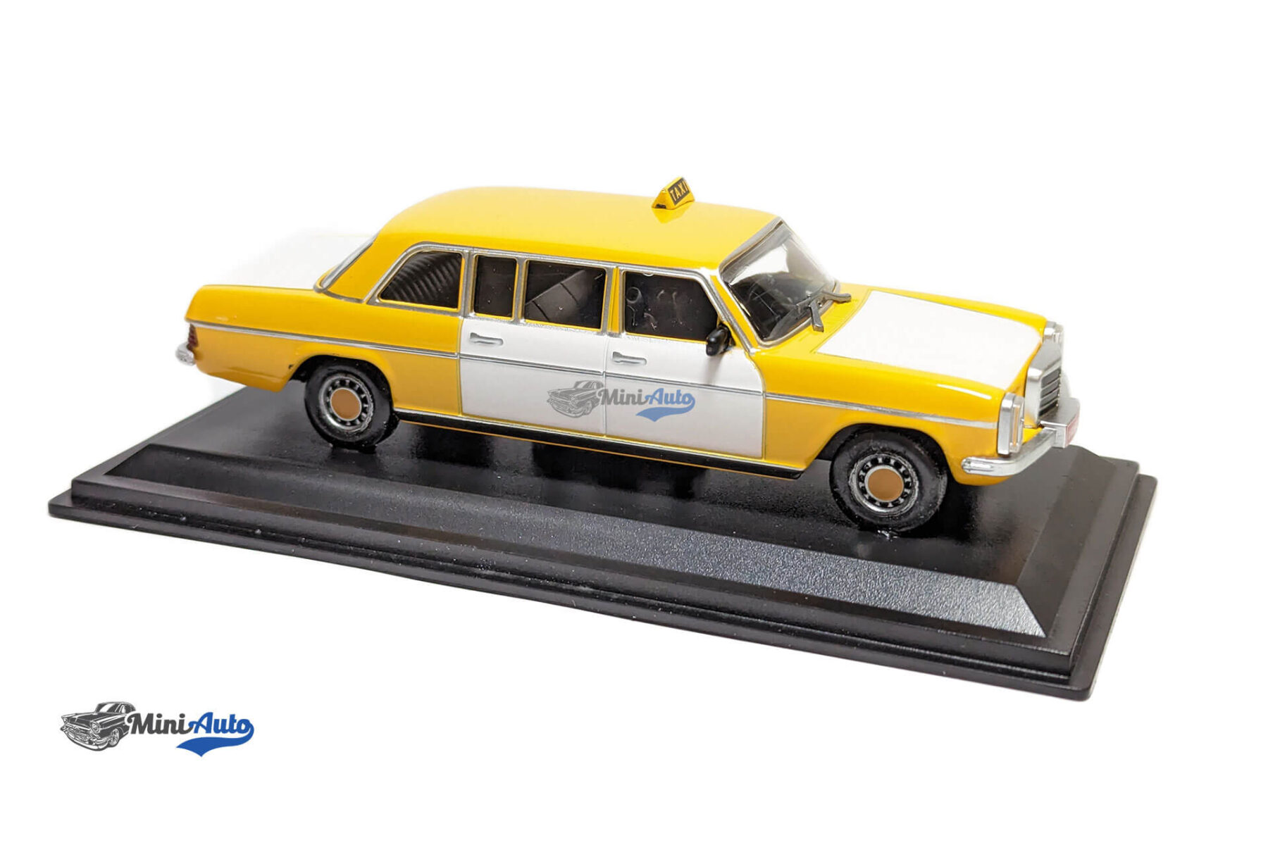 Mercedes-Benz 240d Taxi Beirut - 1970 - Yellow - Image 5
