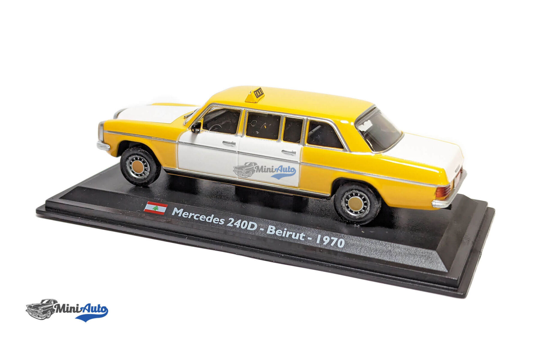 Mercedes-Benz 240d Taxi Beirut - 1970 - Yellow - Image 6