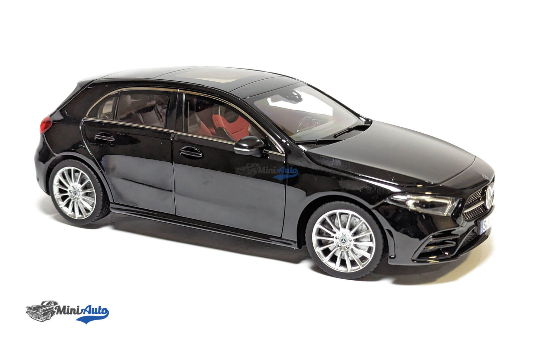 Mercedes-Benz A-Class - 2018 - Black - Image 7